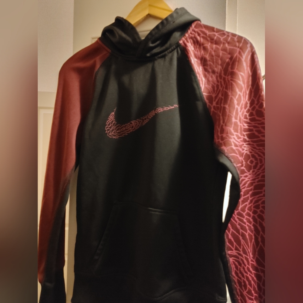 🍋Women's Nike Black & Burgundy Pullover Hoodie ~ Size S
